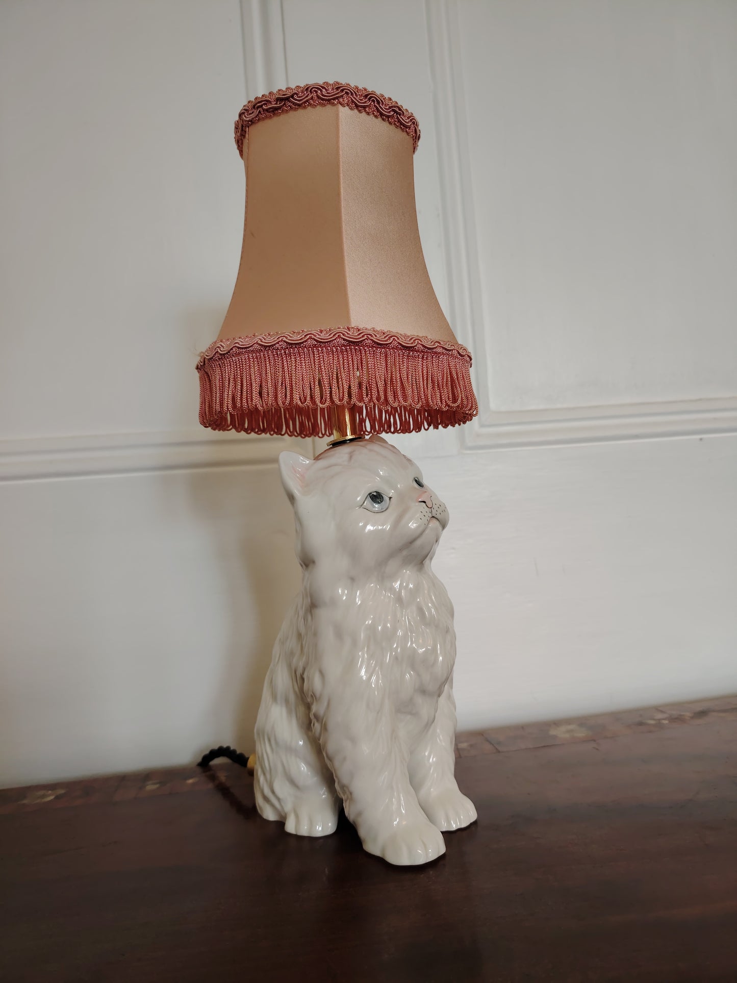 Vintage Reworked Small Fluffy Cat Lamp