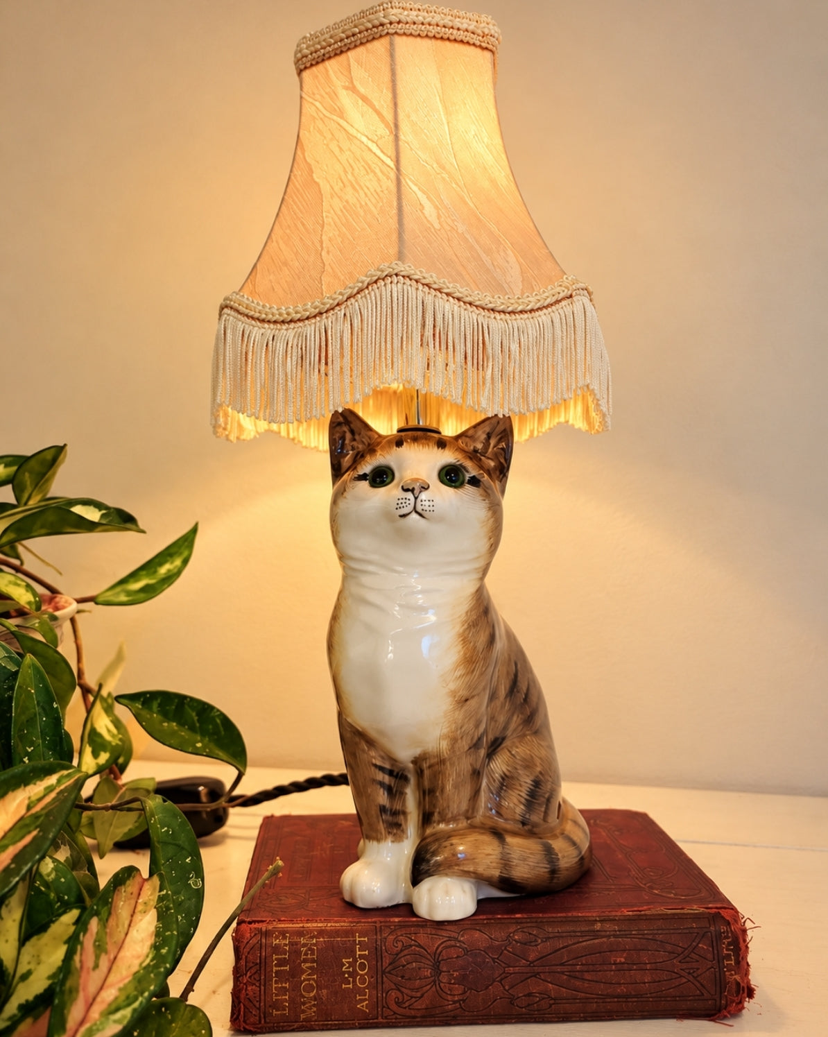 Vintage Reworked Small Tabby Cat Lamp