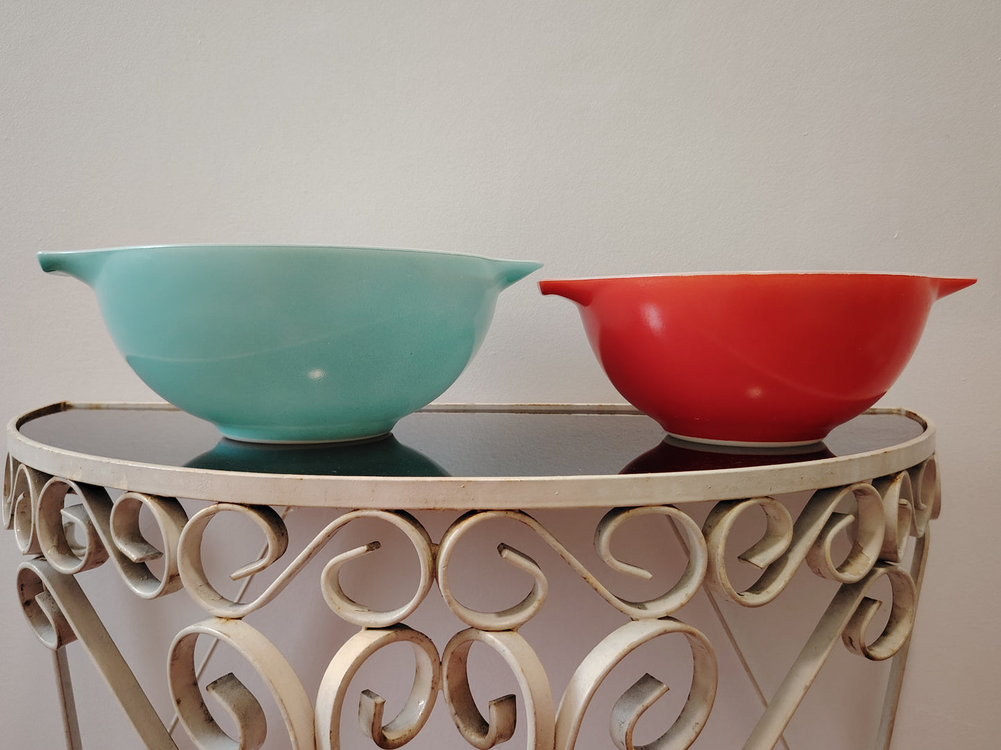 Pair of Pyrex Mixing Bowls in Blue and Coral