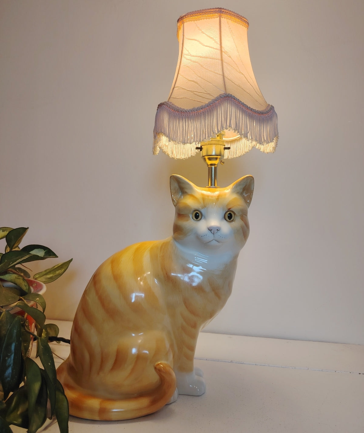 Large Vintage Reworked Ginger Cat Lamp 💕