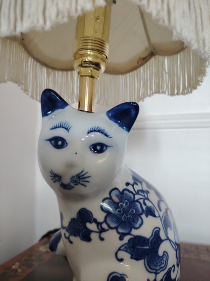 Small Reworked Vintage Floral Cat Lamp 💙