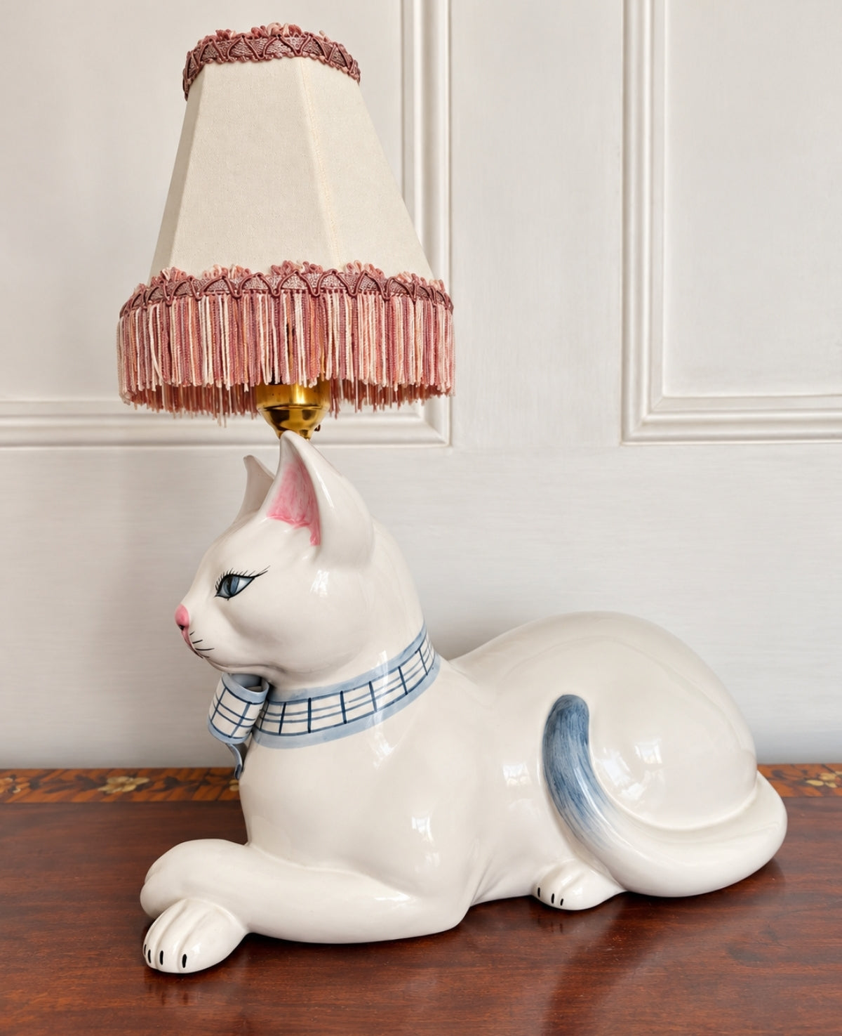Beautiful Reworked Italian Cat Lamp 💙