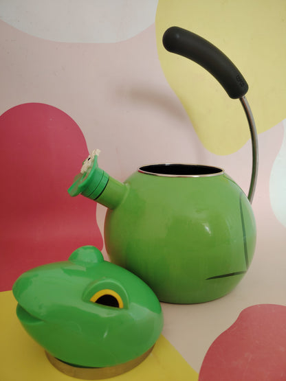 Vintage 80's Copco Frog Whistling Kettle/ Tea Pot