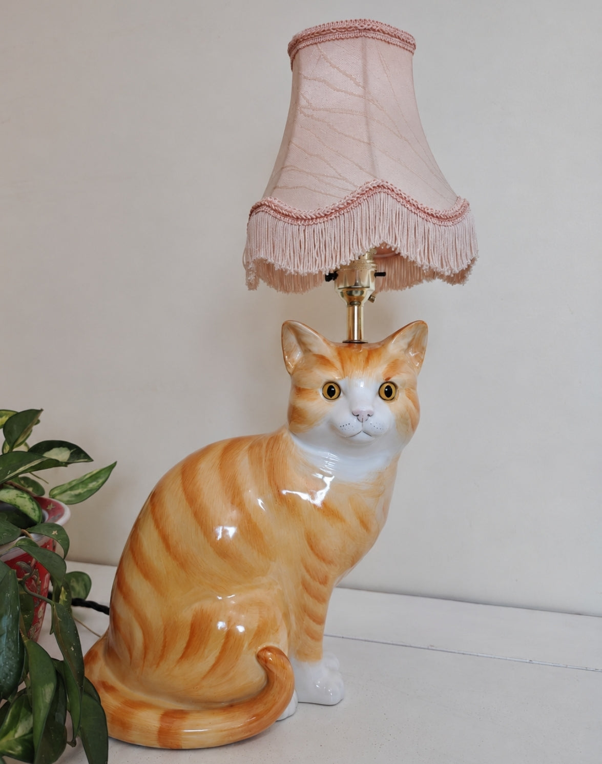Large Vintage Reworked Ginger Cat Lamp 💕