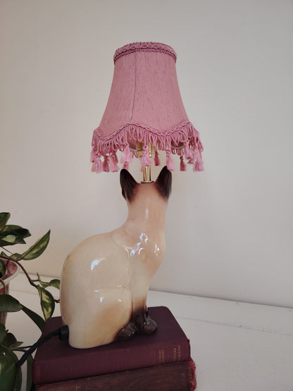Vintage Reworked Siamese Cat Lamp 💕