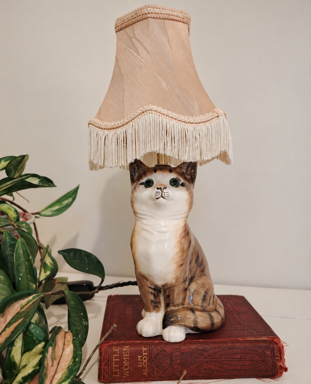 Vintage Reworked Small Tabby Cat Lamp