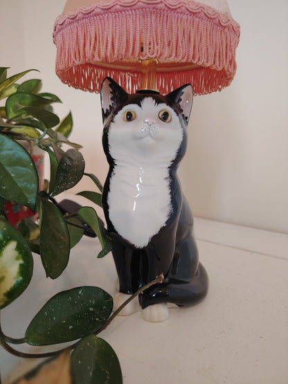 Vintage Reworked Small Tuxedo Kitten Lamp 🐈‍⬛💡