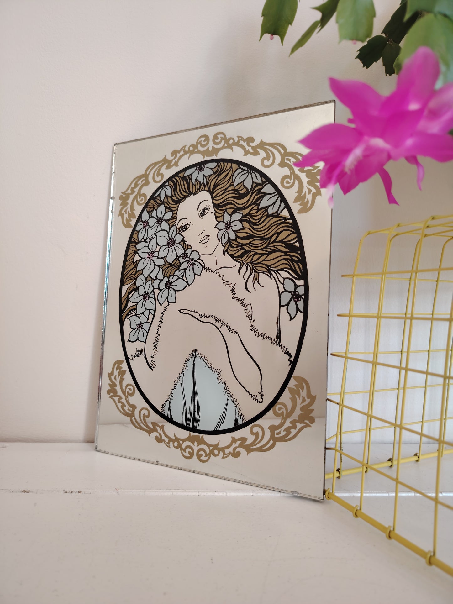 Vintage Nouvea Lady Picture Mirror