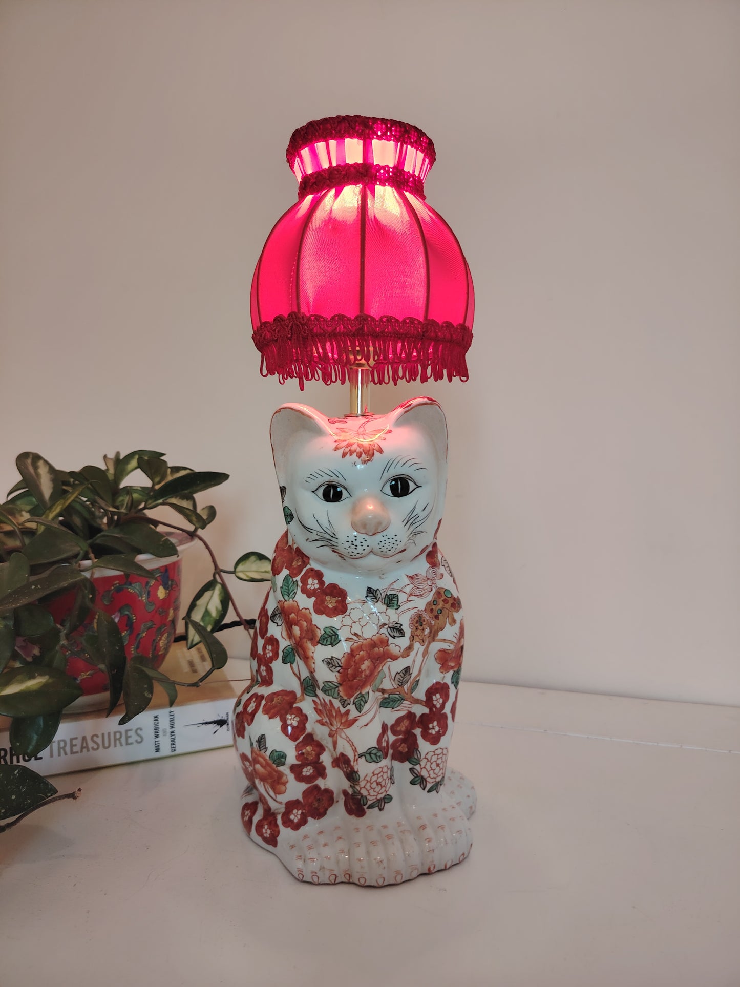 Reworked Antique Floral Imari Cat Lamp ❤️