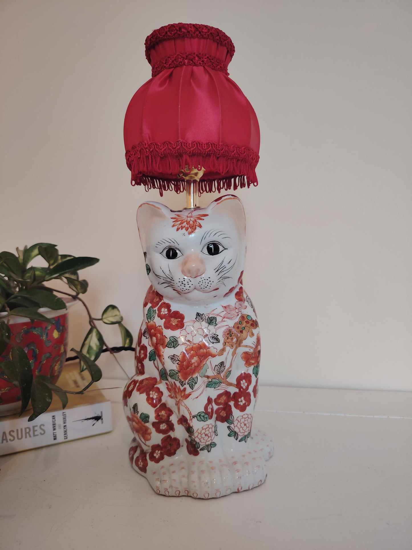 Reworked Antique Floral Imari Cat Lamp ❤️