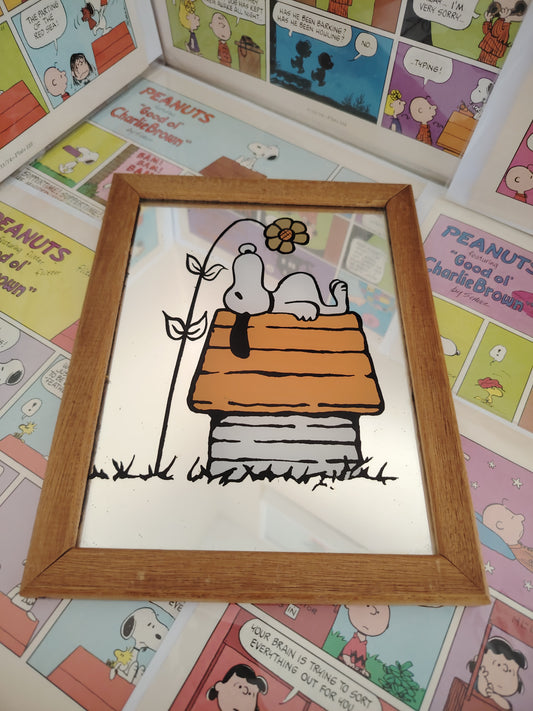 Vintage Small Sized Snoopy Picture Mirror 🌼