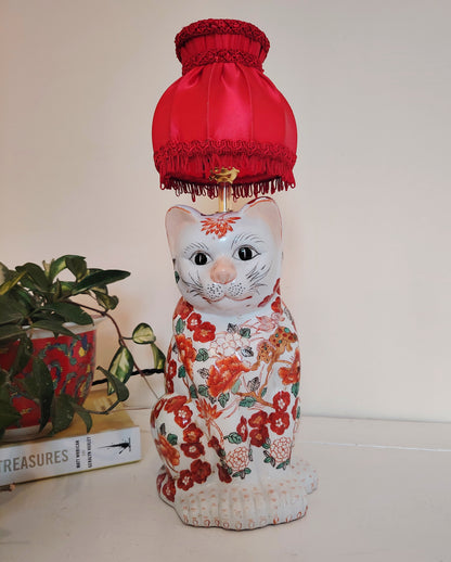 Reworked Antique Floral Imari Cat Lamp ❤️