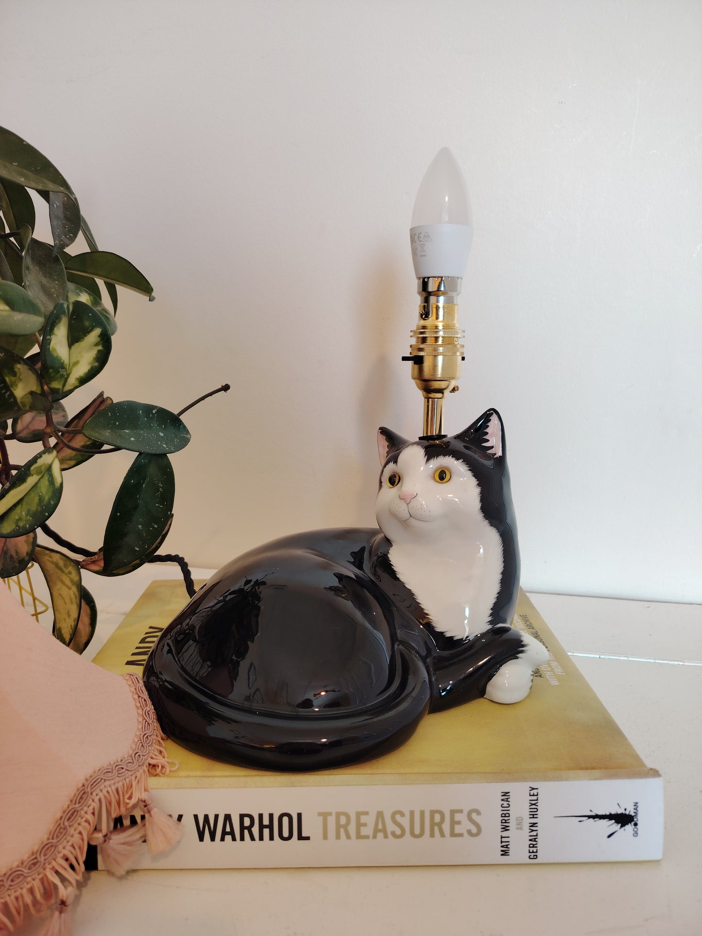 Large Vintage Upcycled Lying Down Tuxedo Cat Lamp