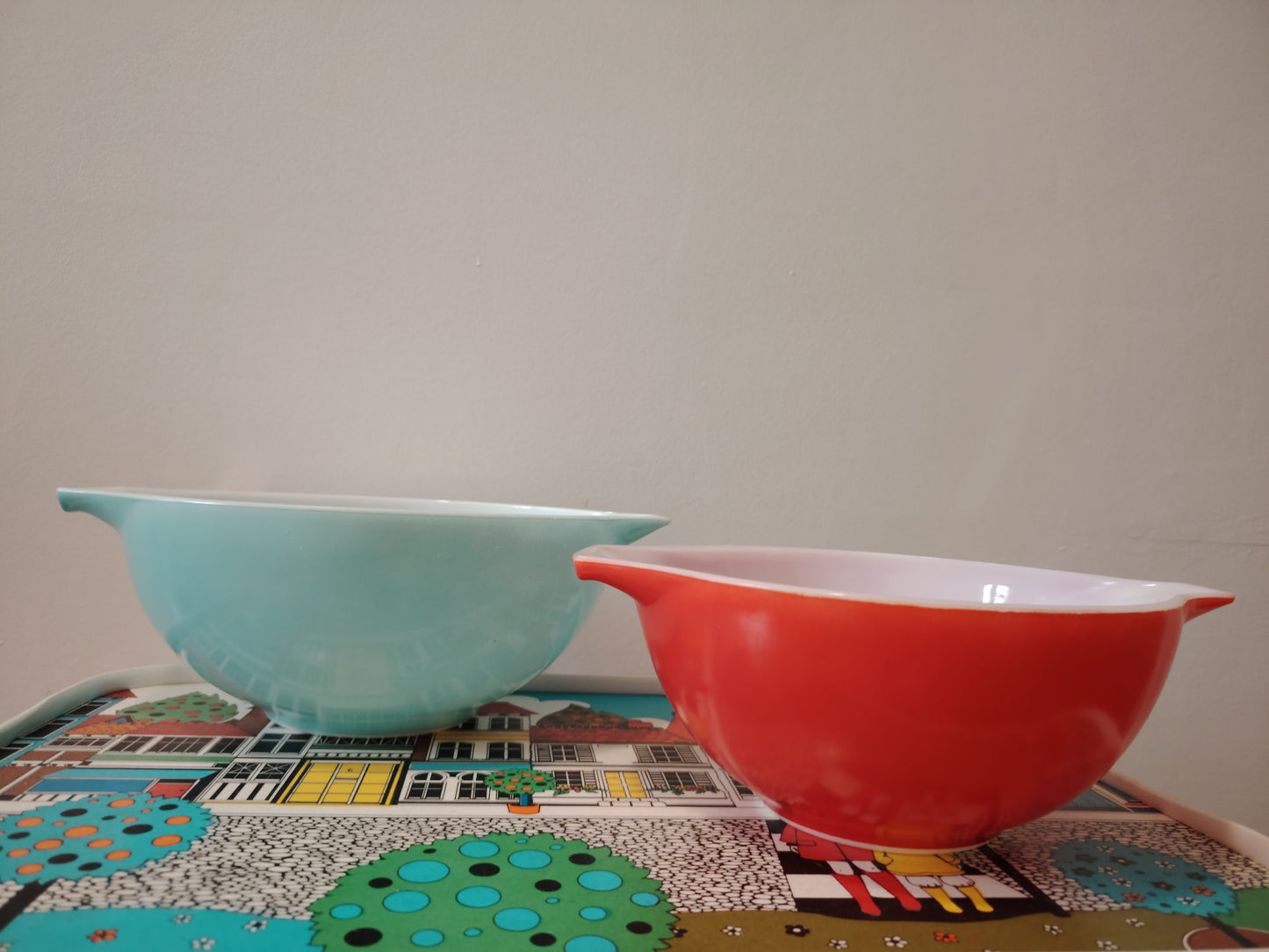 Pair of Pyrex Mixing Bowls in Blue and Coral