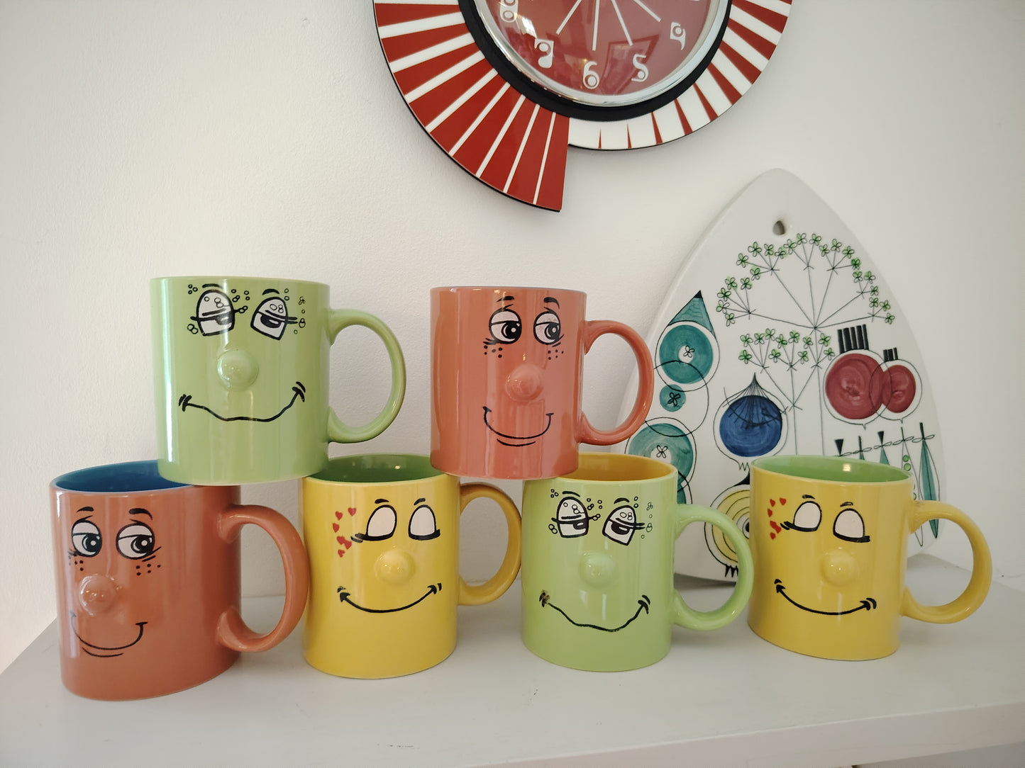 Set of 6 Vintage Colourful 90's Smiley Mugs