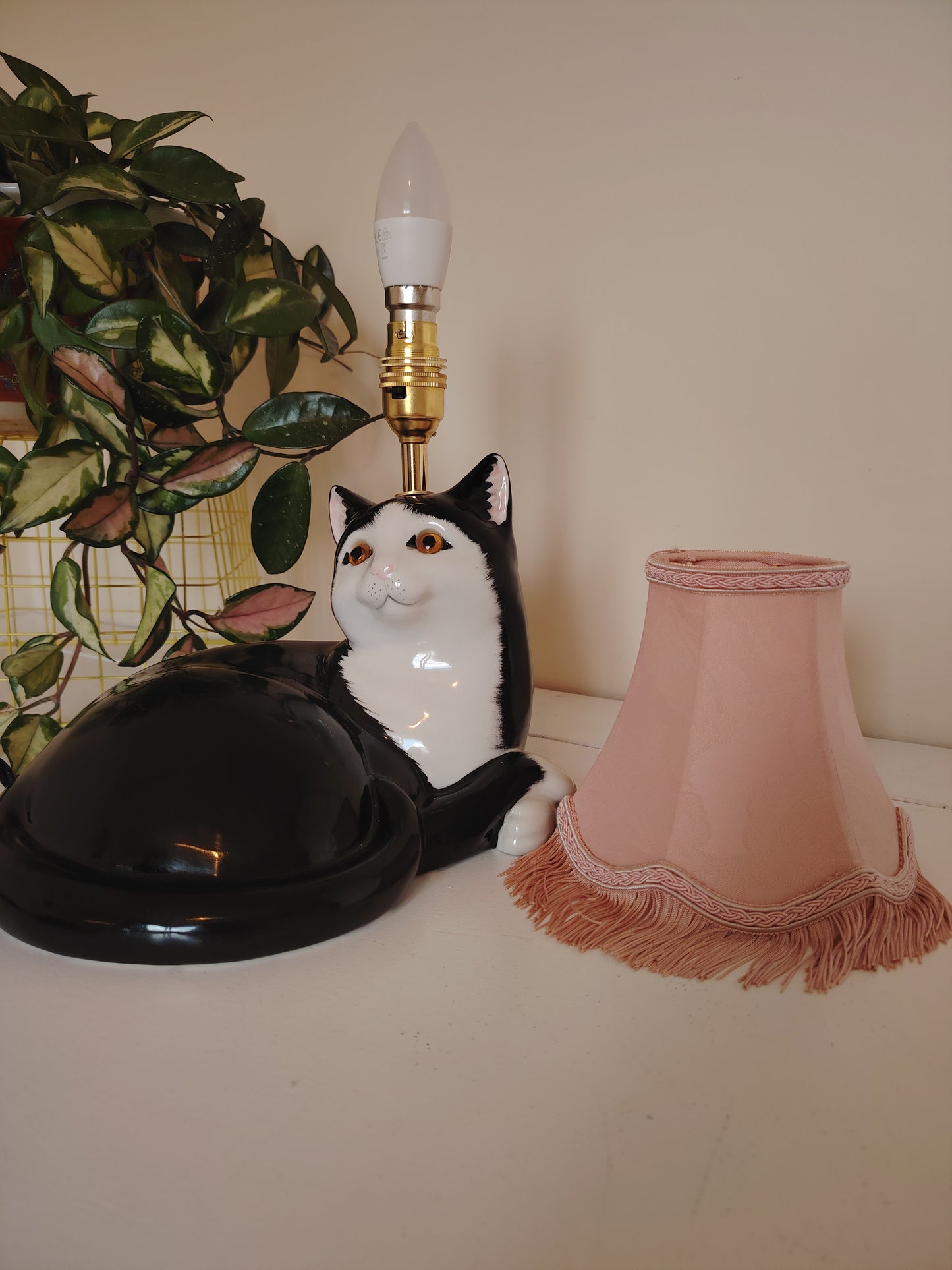 Large Vintage Upcycled Lying Down Tuxedo Cat Lamp