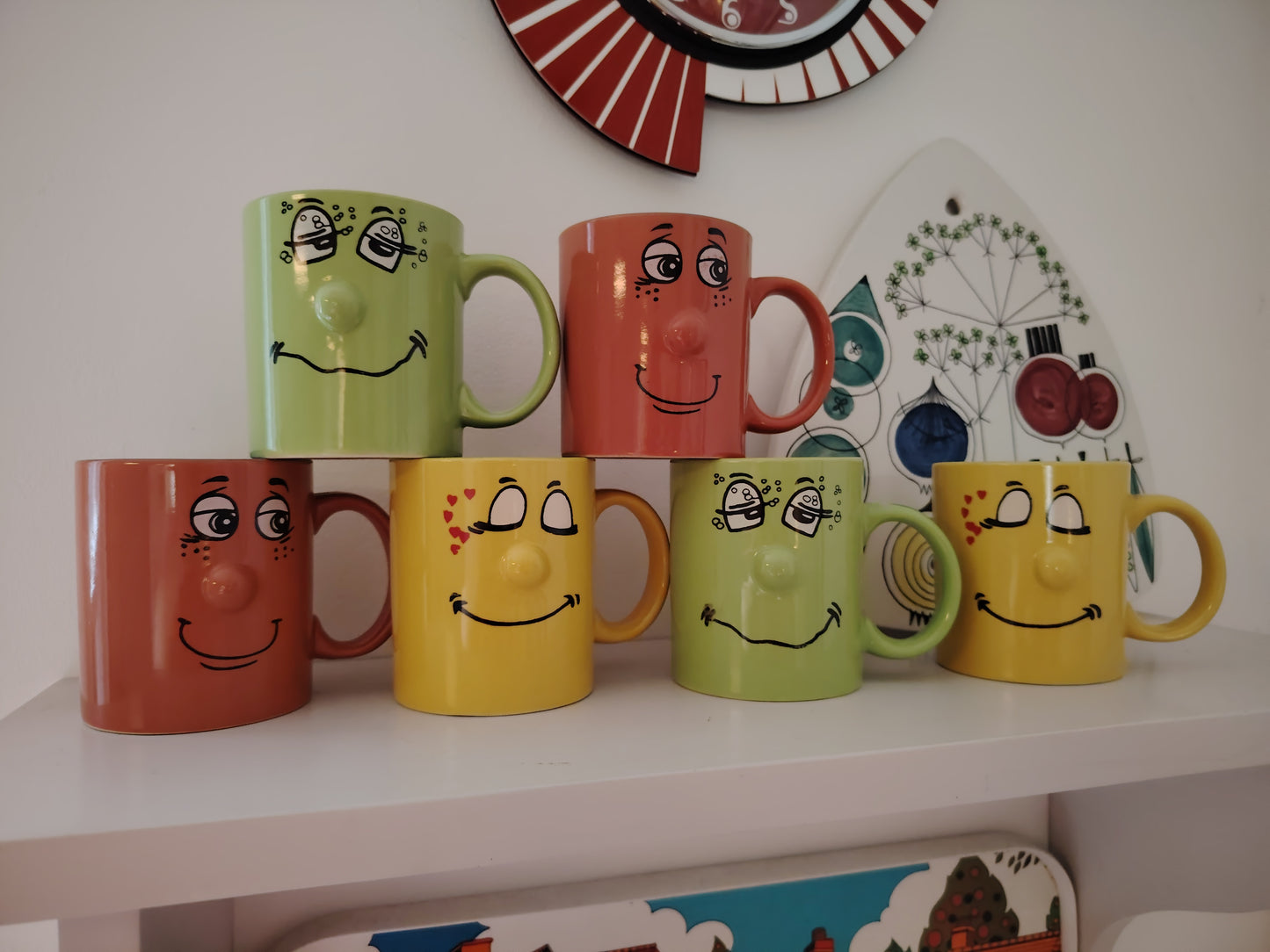 Set of 6 Vintage Colourful 90's Smiley Mugs