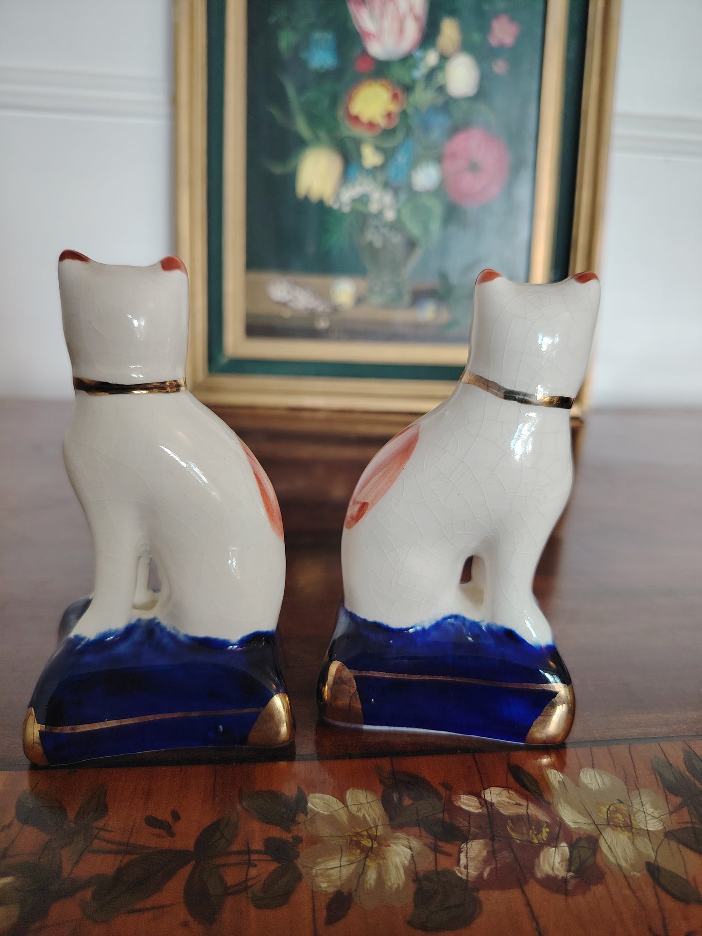 Sweet Pair of Staffordshire Style Porcelain Cats on a Pillow/ Mantle Decor