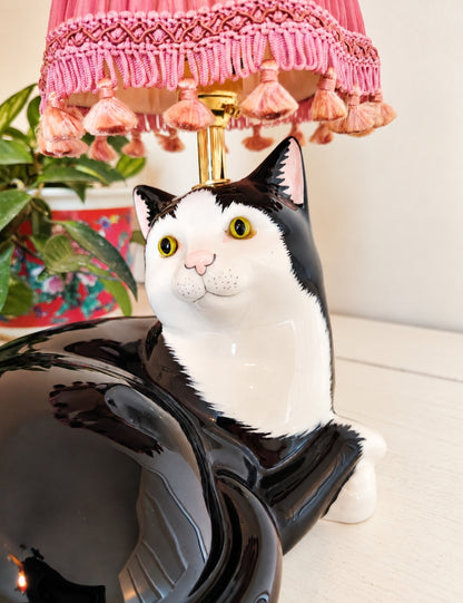 Large Vintage Reworked Lying Down Tuxedo Cat Lamp 💕