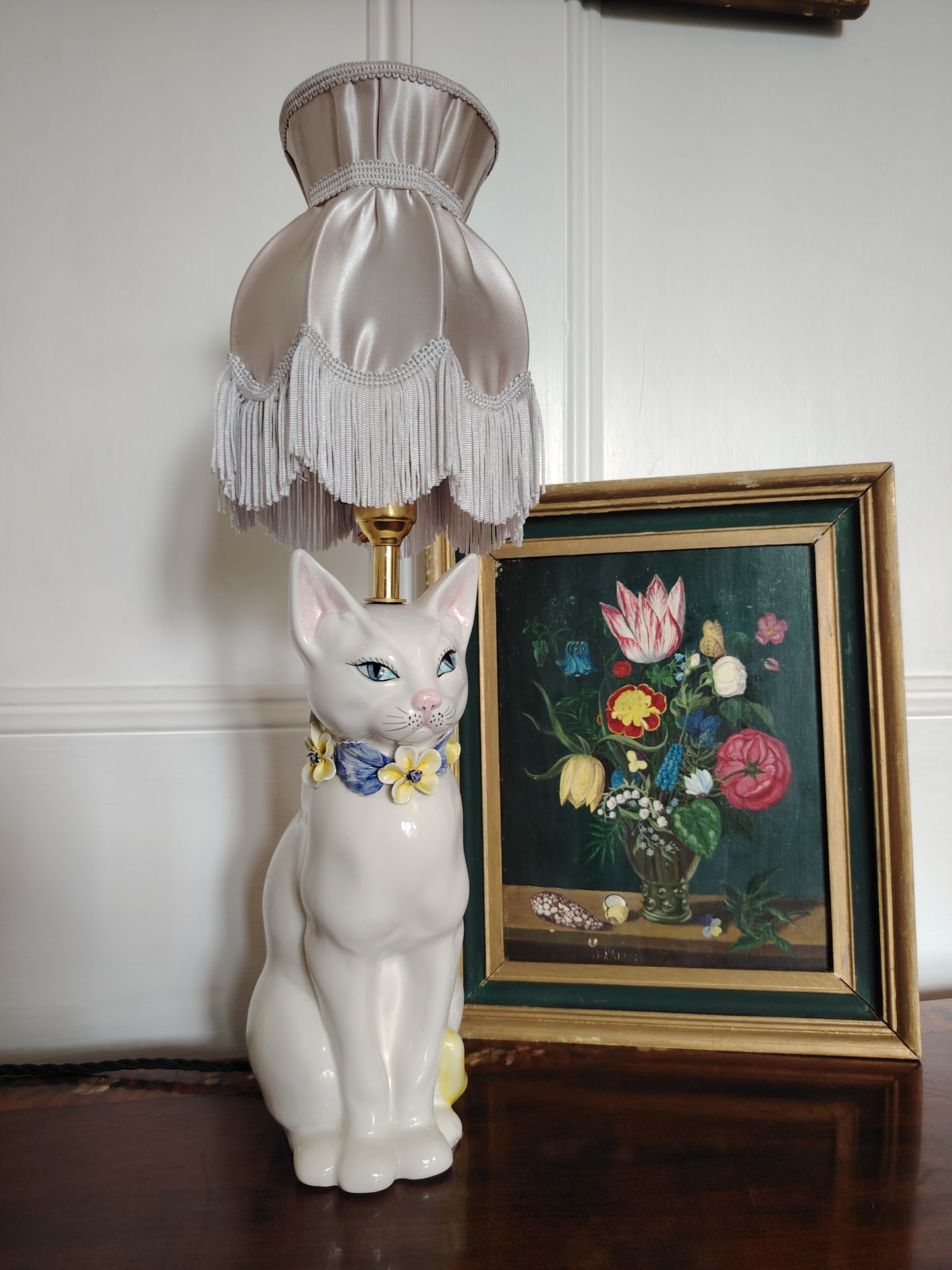 Beautiful Reworked Italian Cat Lamp with Floral Details