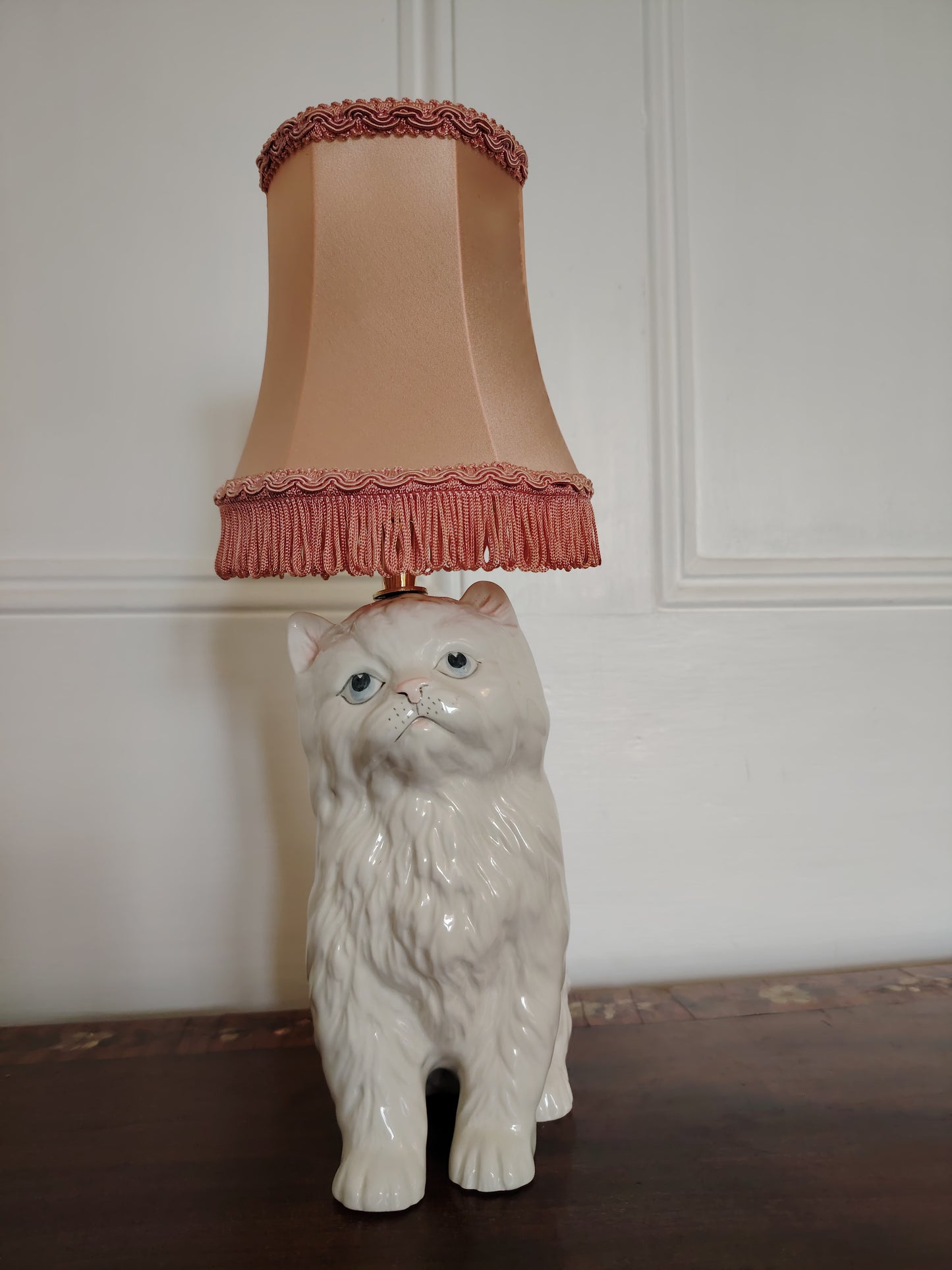 Vintage Reworked Small Fluffy Cat Lamp