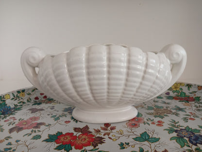 Vintage Shell design mantle vase