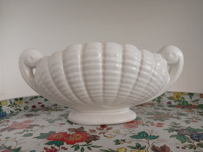 Vintage Shell design mantle vase