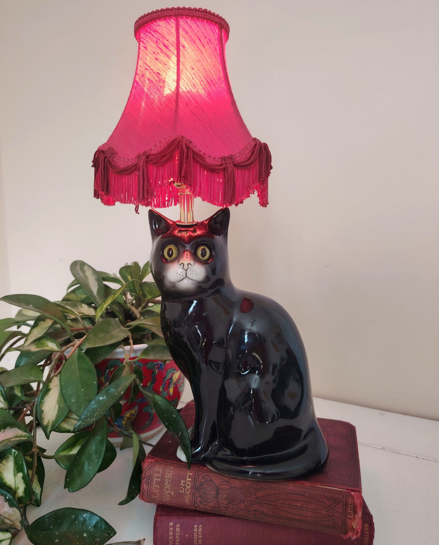 Vintage Reworked Black Cat Lamp 🐈‍⬛