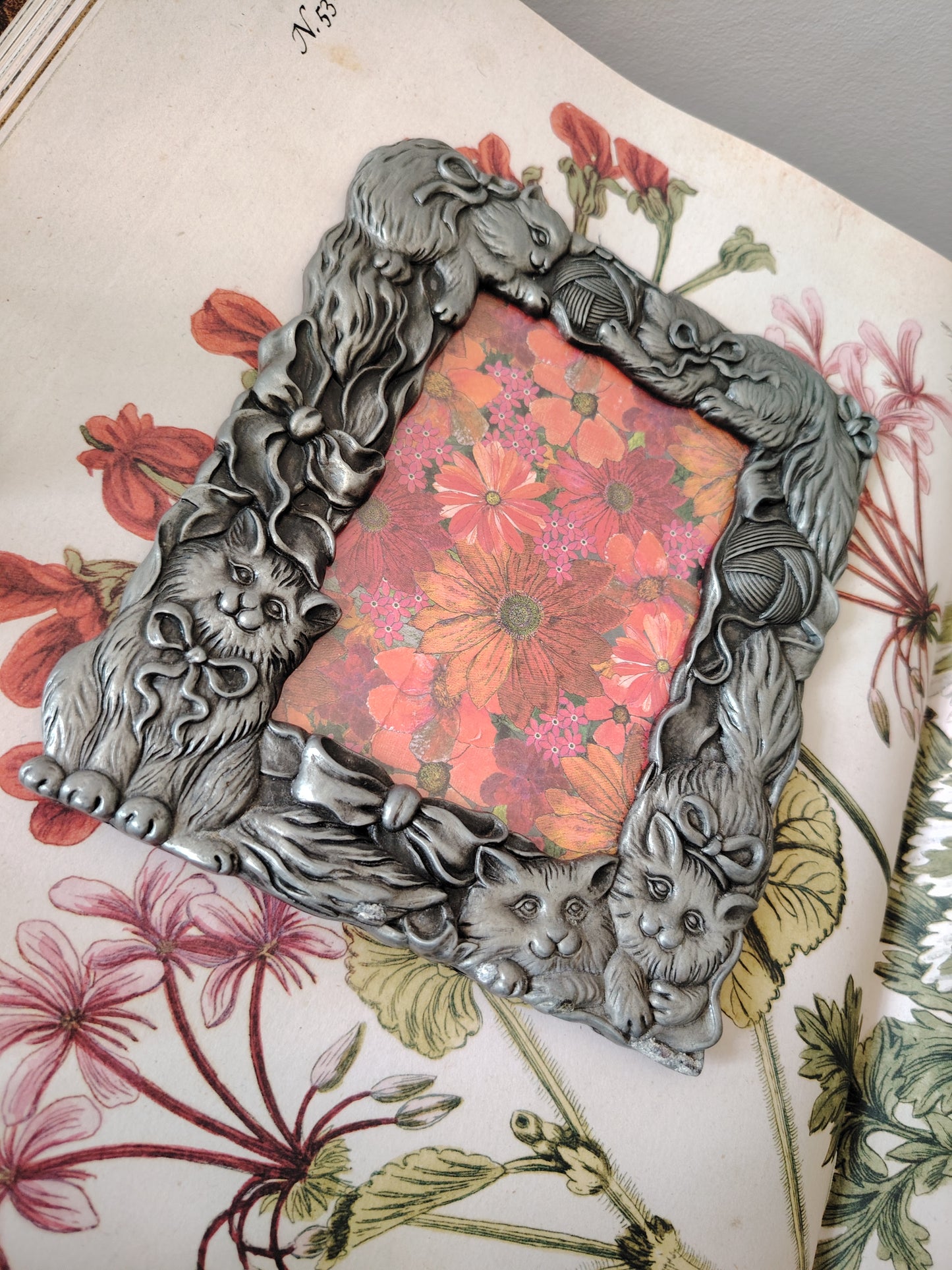 Vintage 90's Cute Kitties Photo Frame