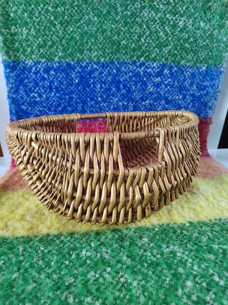 Vintage Oval Shaped Wicker Basket