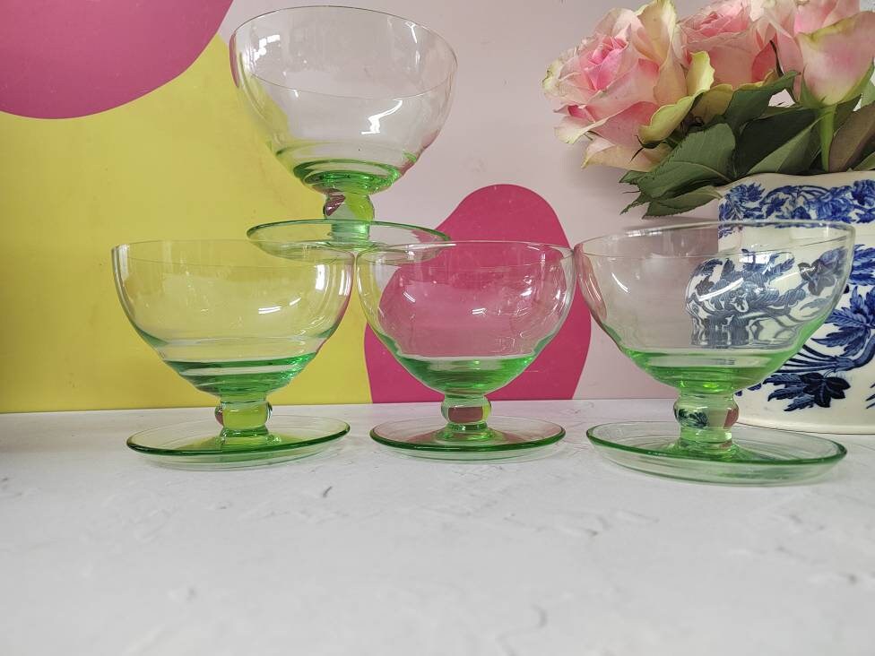 Set of 4 green glass Dessert/ Cocktail Glasses
