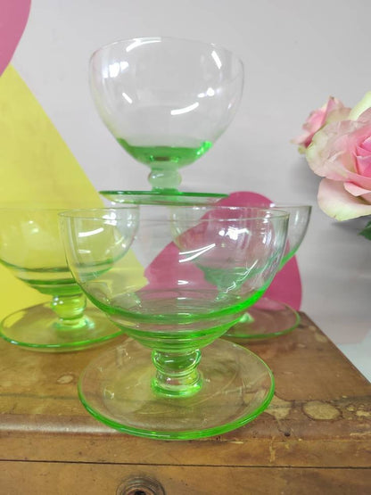 Set of 4 green glass Dessert/ Cocktail Glasses